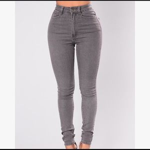 Grey High Rise Skinny Jeans Size 3 - Fashion Nova